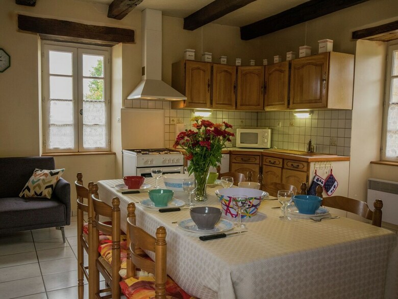 Villa Lush Holiday Home In Montcabrier With Swimming Pool