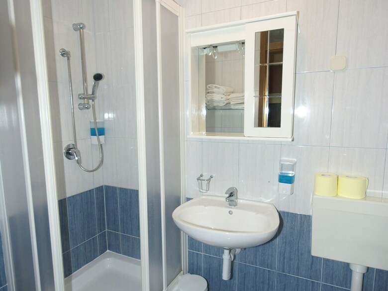 Apartment With Sea View And Ac, 12km From Sibenik