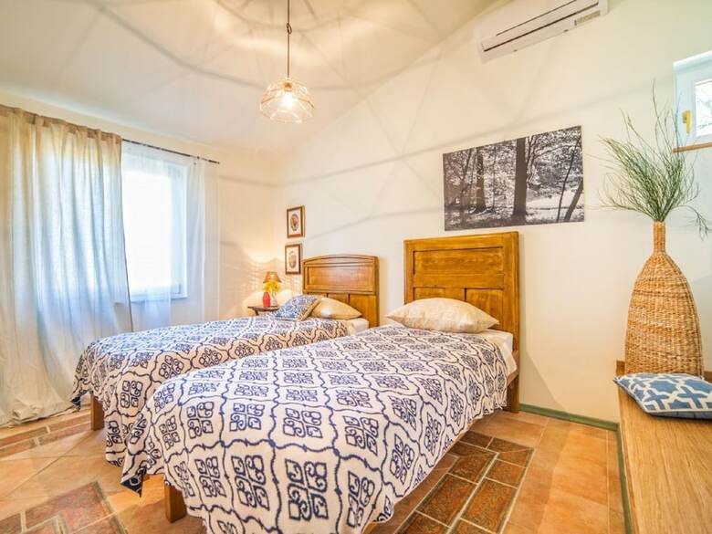 Peaceful Holiday Home In Umag With Swimming Pool