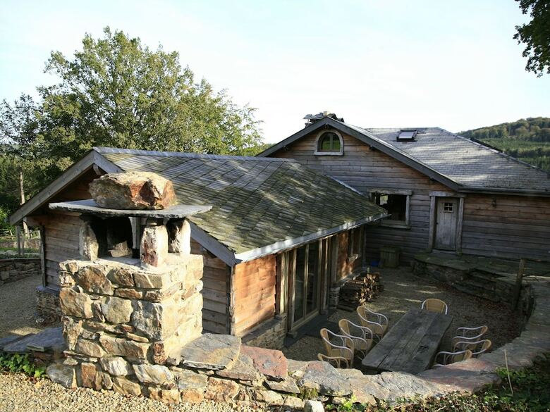 Cabana Luxurious Chalet With Jacuzzi And Sauna In Thirimont