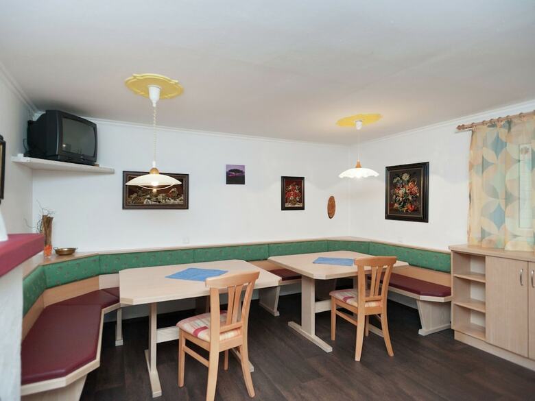 Spacious Holiday Home In Goldegg Near Ski Lift