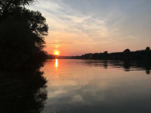 Holiday Home Danube Retreat