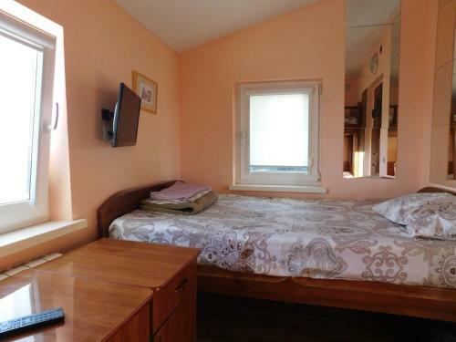 Hostal Chaika Guest House