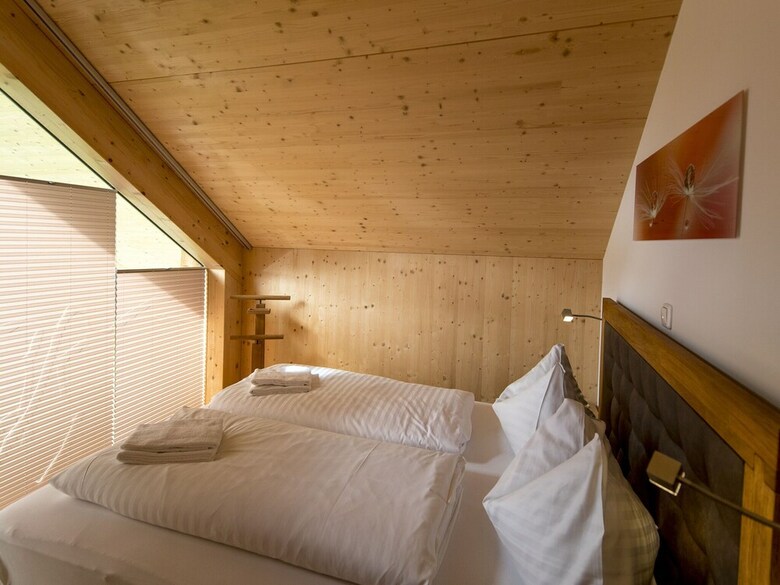 Modern Chalet In Sankt Georgen Ob Murau With Jacuzzi