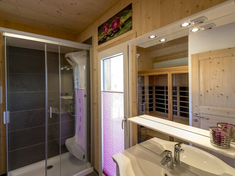 Modern Chalet In Sankt Georgen Ob Murau With Jacuzzi