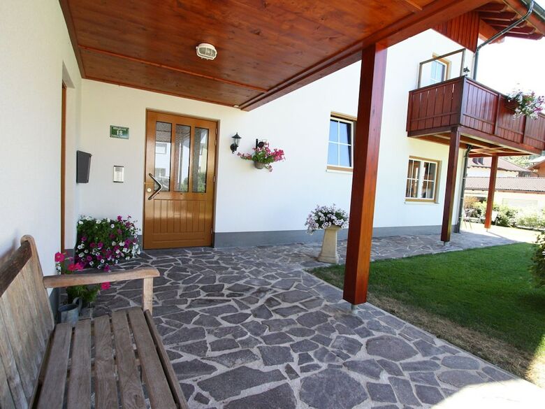 Modern Apartment Near Ski Area In Maria Alm