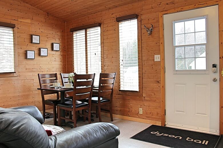 Hotel Lakeside 2 Bedroom Guest Suite