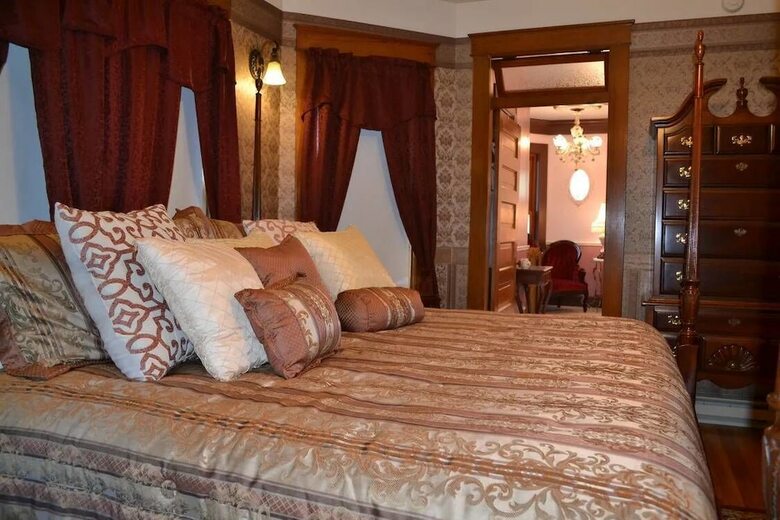The Conner House Bed And Breakfast