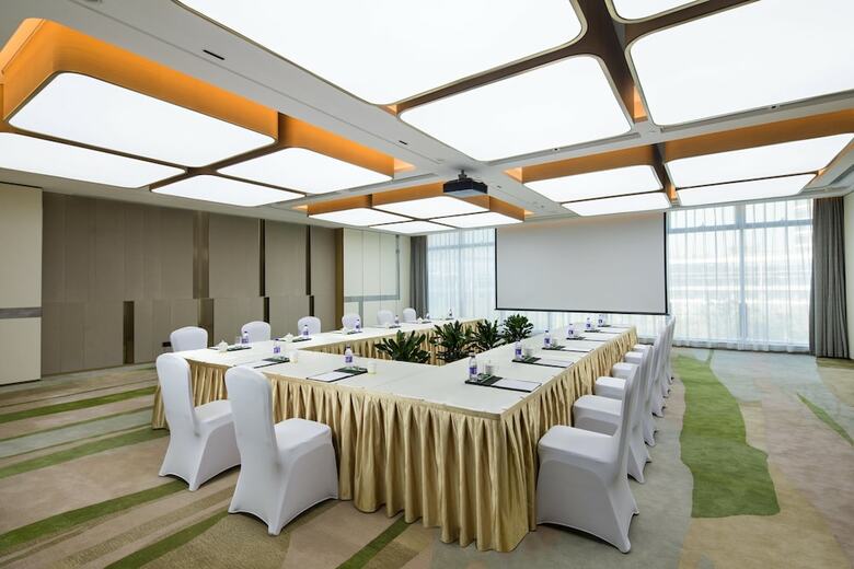 Hotel Holiday Inn Zhengzhou Riverside