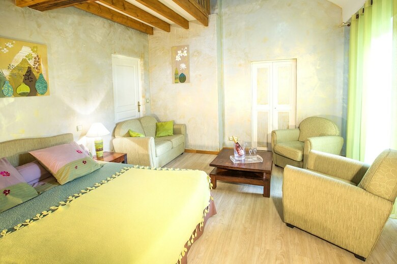 Bed & Breakfast Champagne - Chambre D'hotes Pierre Trichet
