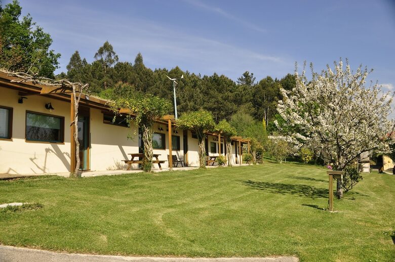 Hostal Albergue Tur�stico Alvarella