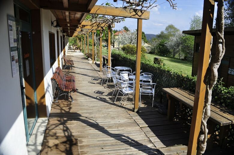 Hostal Albergue Tur�stico Alvarella