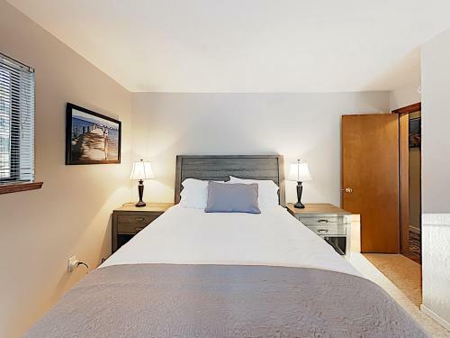 Group Getaways Holiday Home 4030