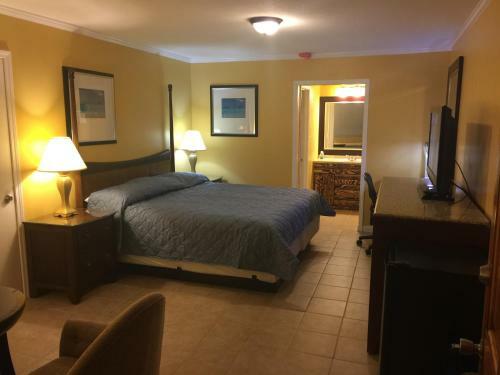 Hotel Dragon Inn & Suites
