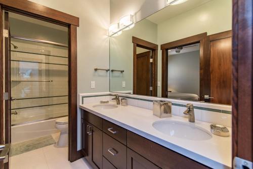 1310 Omalley Dr Home