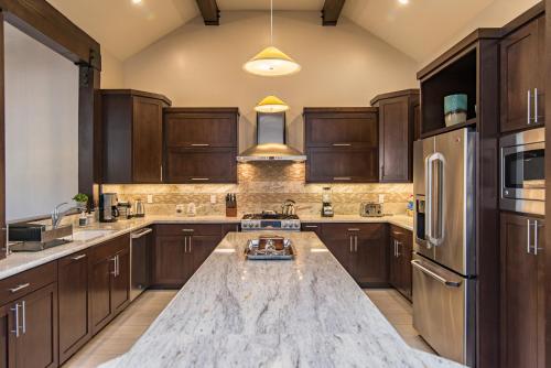 1310 Omalley Dr Home