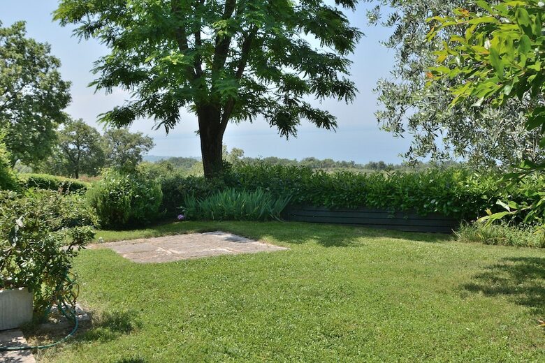 Apartamento Residence Ai Vigneti With Pool