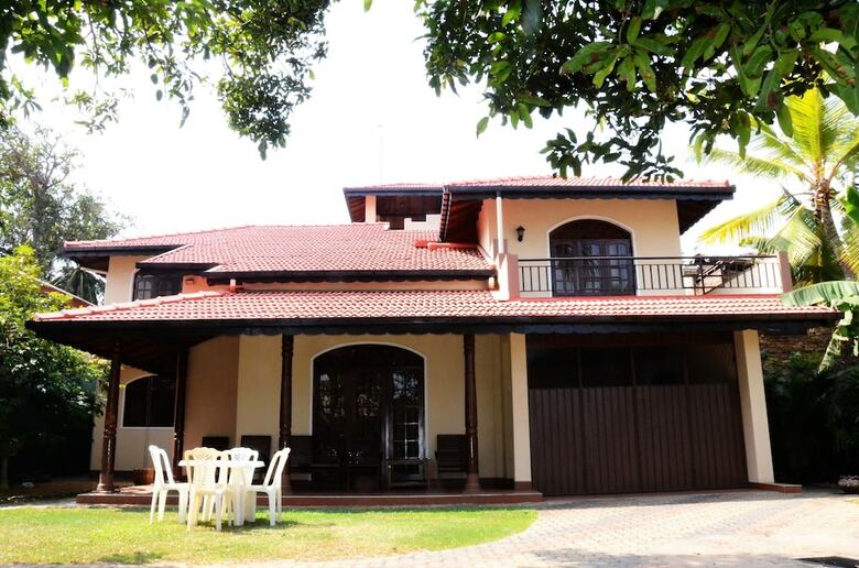 Bed & Breakfast Gondolas Holiday Lanka