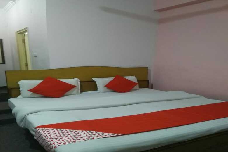 Oyo 22689 Hotel United Inn