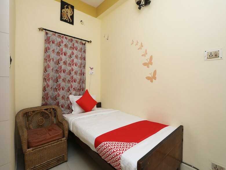 Oyo 24081 Hotel Lata Palace & Resort