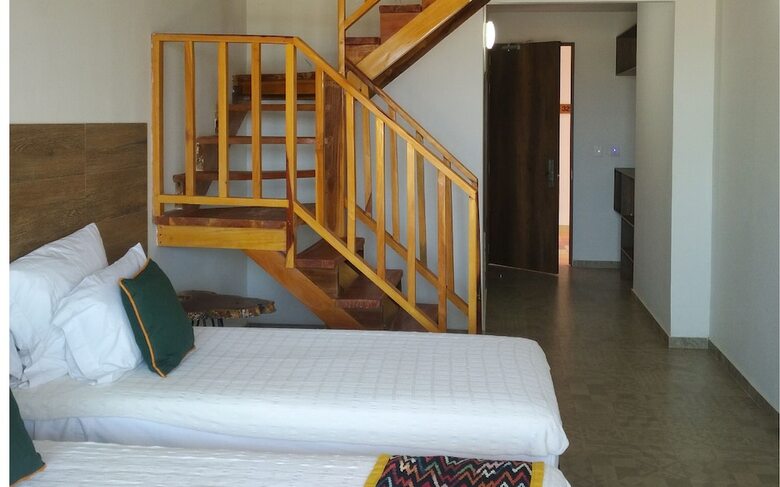 Hotel On Vacation Wayira