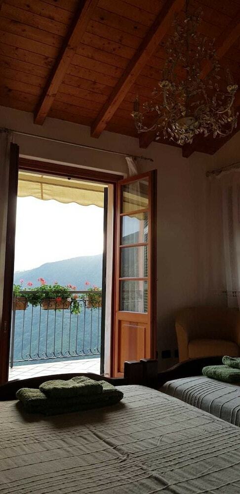 Bed & Breakfast Elsa House