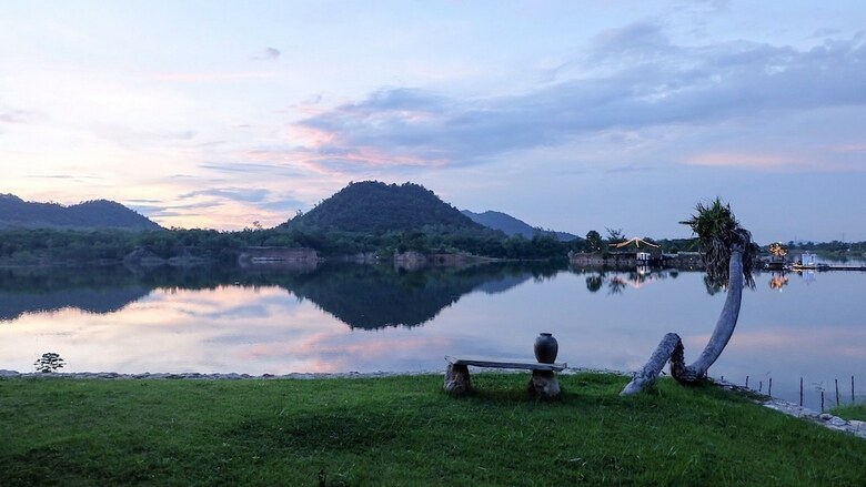 Hotel Inlaya Ratchaburi