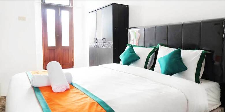 Villa Simply Homy Guest House Uny Samirono