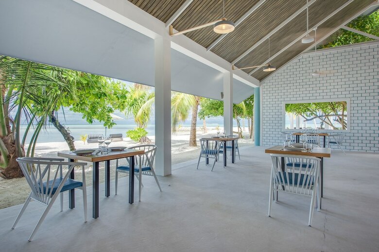 Hotel Rahaa Resort