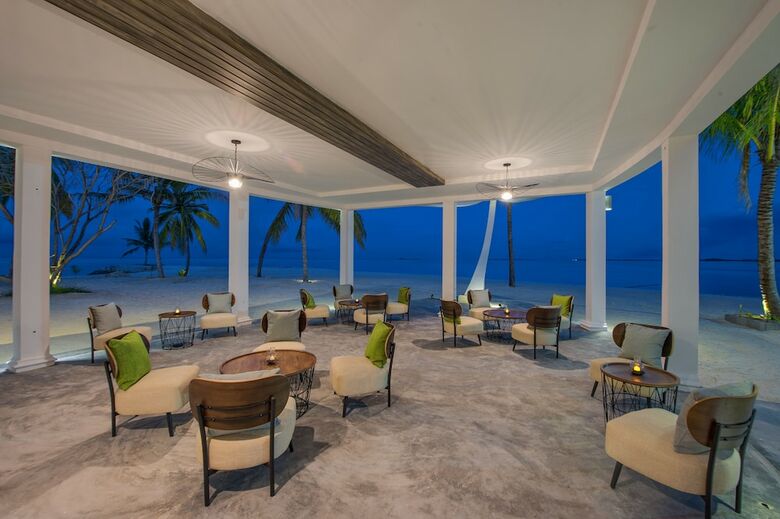 Hotel Rahaa Resort