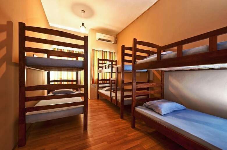 Hostal Paradise Hostel