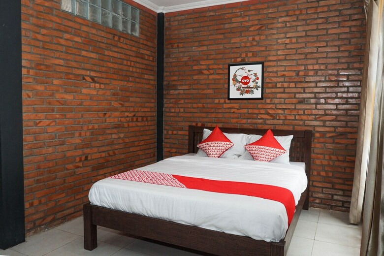 Hostal Oyo 550 Kebon Krapyak Cottage