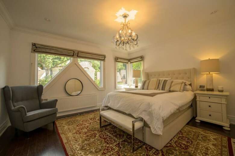 Designer Luxury 5 Bedroom Family Home