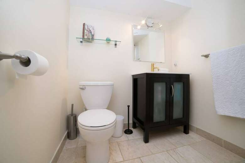 Designer Luxury 5 Bedroom Family Home