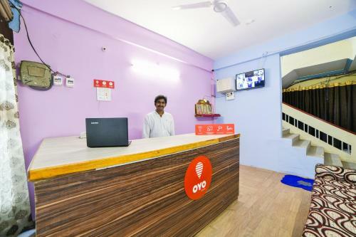 Hotel Oyo 17316 Radika Residency