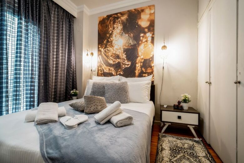 Apartamentos Corona Deluxe Apt (Must)