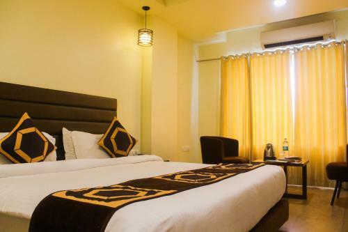 Solitaire Hotel And Resorts