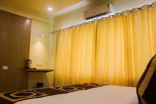 Solitaire Hotel And Resorts