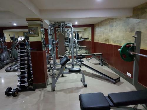 Hotel Ponmari Residencyy