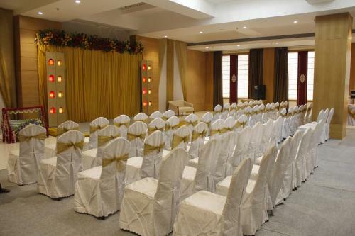 Hotel Rudraksh Club And Resorts