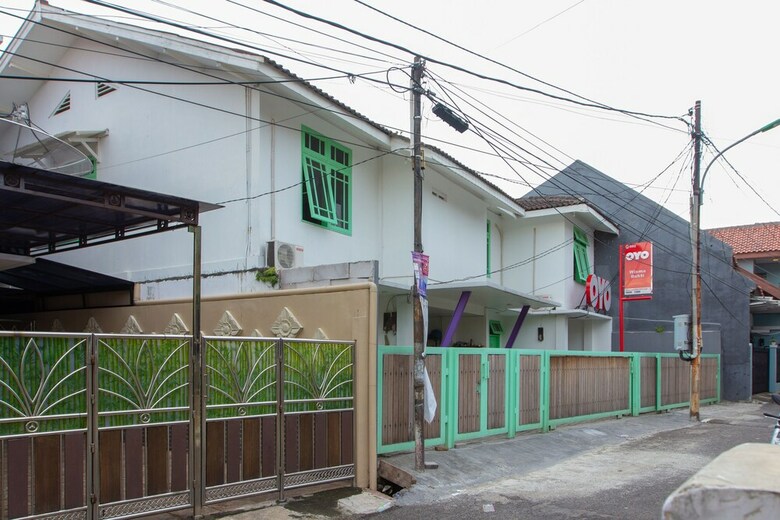 Hotel Oyo 502 Wisma Bukti