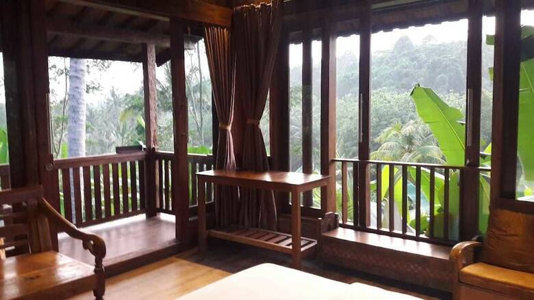 Bed & Breakfast Jatiwangi Villa