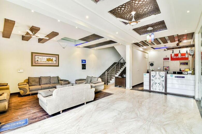 Hotel Fabexpress Behl Regency