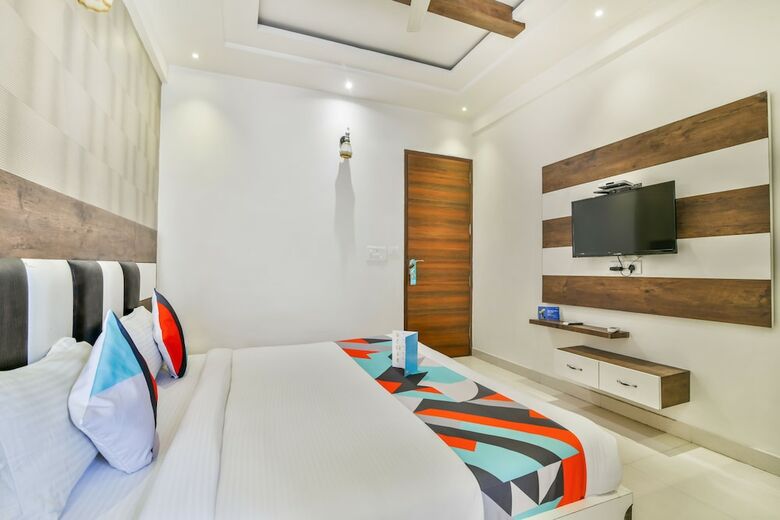 Hotel Fabexpress Behl Regency
