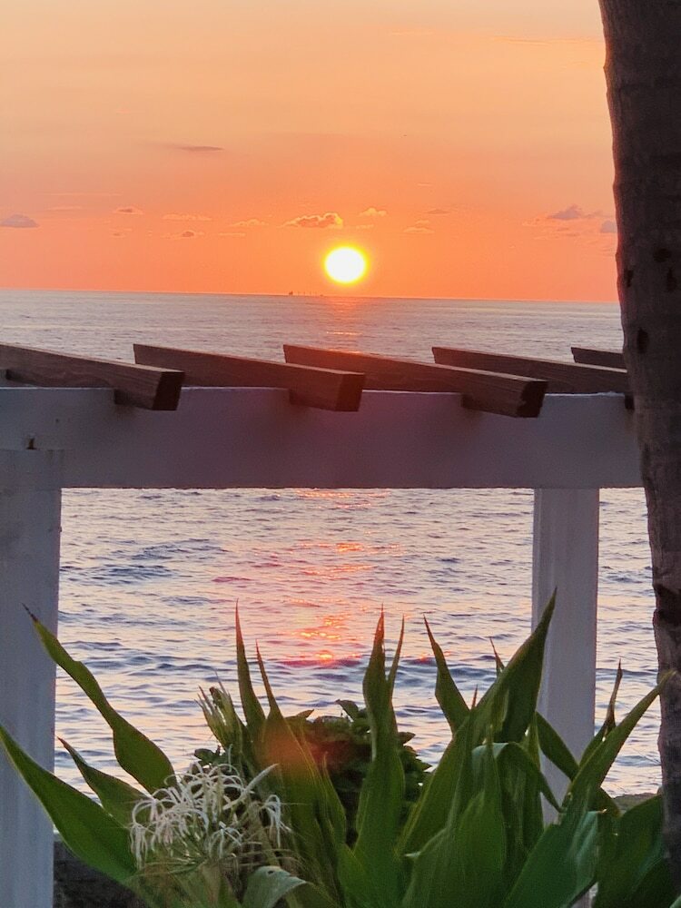 Hotel G Beach Resort And Restobar