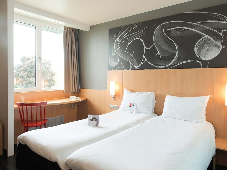 Hotel Ibis Laval Le Relais D'armor