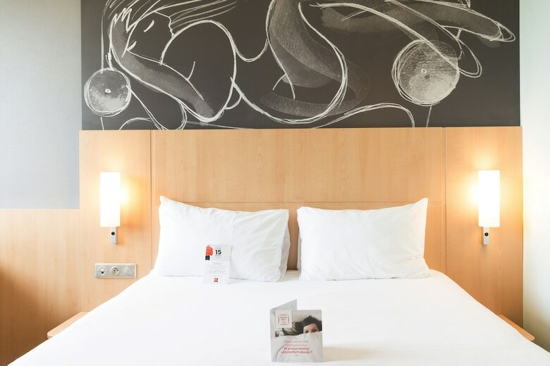 Hotel Ibis Laval Le Relais D'armor