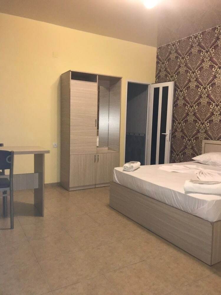 Green Garden Hotel