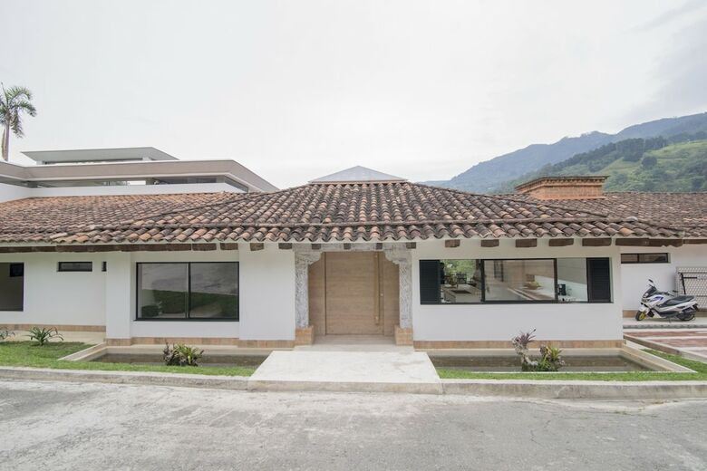 Hotel Casa Grande By Nomad Guru