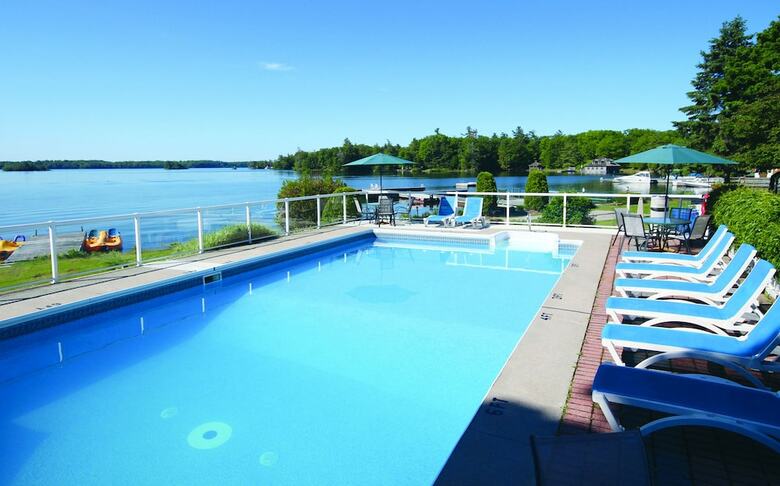 Hotel The Glen House Resort Ltd